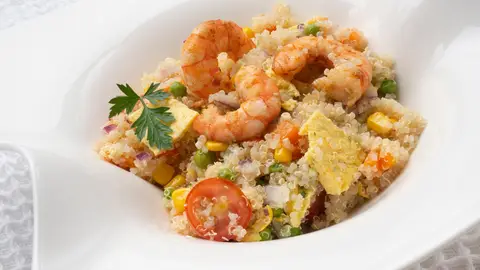 Ensalada de quinoa con langostinos, de Karlos Arguiñano: una receta muy variada Ensalada de quinoa con langostinos, de Karlos Arguiñano: una receta muy variada