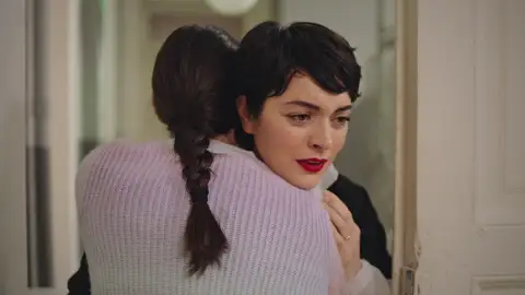 Safiye regresa a casa tras superar su última crisis con ayuda de su doctora: "He vuelto" Safiye regresa a casa tras superar su última crisis con ayuda de su doctora: "He vuelto"