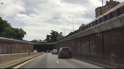 Miles de conductores madrileños sancionados con multas que alcanzan los 8 millones de euros por atravesar el túnel de Plaza Elíptica Miles de conductores madrileños sancionados con multas que alcanzan los 8 millones de euros por atravesar el túnel de Plaza Elíptica