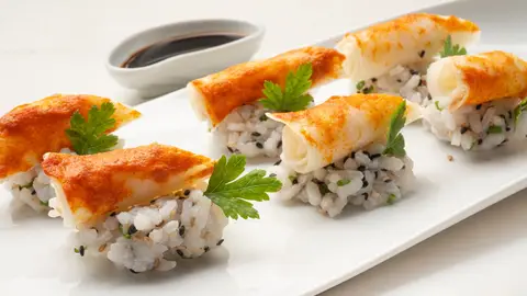 Un "curioso bocado" de arroz con palitos de surimi, de Karlos Arguiñano Un "curioso bocado" de arroz con palitos de surimi, de Karlos Arguiñano