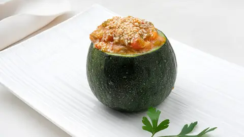 Receta de calabacines rellenos de verduras, de Arguiñano: "Esto es fuente de salud" Receta de calabacines rellenos de verduras, de Arguiñano: "Esto es fuente de salud"