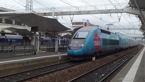 Un tren de Ouigo Un tren de Ouigo