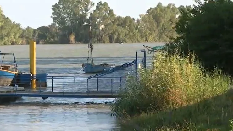 Río Guadalquivir, Sevilla Río Guadalquivir, Sevilla