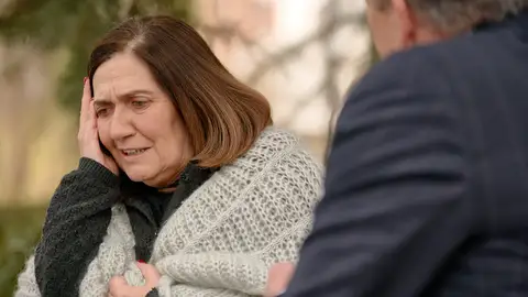 En el próximo capítulo de ‘Amar es para siempre’: Carmen desespera ante Uriarte mientras Manolita se enfrenta a Raúl En el próximo capítulo de ‘Amar es para siempre’: Carmen desespera ante Uriarte mientras Manolita se enfrenta a Raúl