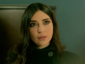 Müjgan se derrumba al descubrir la verdad sobre Fikret: “Soy el hijo bastardo de Adnan Yaman” Müjgan se derrumba al descubrir la verdad sobre Fikret: “Soy el hijo bastardo de Adnan Yaman”