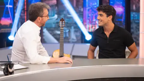 Óscar Casas confiesa cuál es su tatuaje más friki en 'El Hormiguero 3.0' Óscar Casas confiesa cuál es su tatuaje más friki en 'El Hormiguero 3.0'