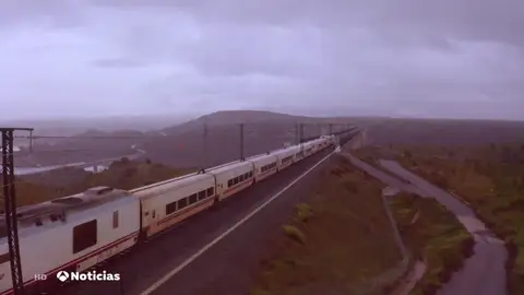 La nueva Línea de Alta Velocidad de Extremadura comenzará a funcionar el 19 de julio: "Hasta que no lo vea no lo creo" La nueva Línea de Alta Velocidad de Extremadura comenzará a funcionar el 19 de julio: "Hasta que no lo vea no lo creo"