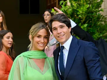 María Pombo y Pablo Castellano en la boda de Lucía Pombo María Pombo y Pablo Castellano en la boda de Lucía Pombo