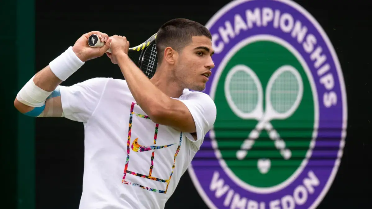 Alcaraz sigue sin encontrarse en hierba y cae ante Rudd antes del debut en Wimbledon