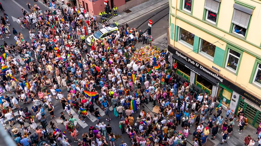 Manifestación espontánea del Orgullo LGTBIQ+ en Oslo Manifestación espontánea del Orgullo LGTBIQ+ en Oslo