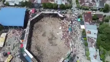 Cinco muertos y medio millar de heridos por el hundimiento de una grada en una plaza de toros en Colombia