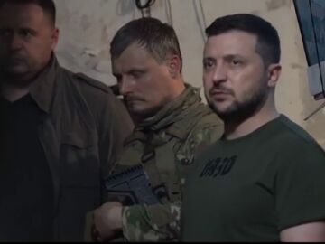 Volodímir Zelenski, presidente ucraniano, ha intentado insuflar ánimos entre unas tropas cada vez más agotadas