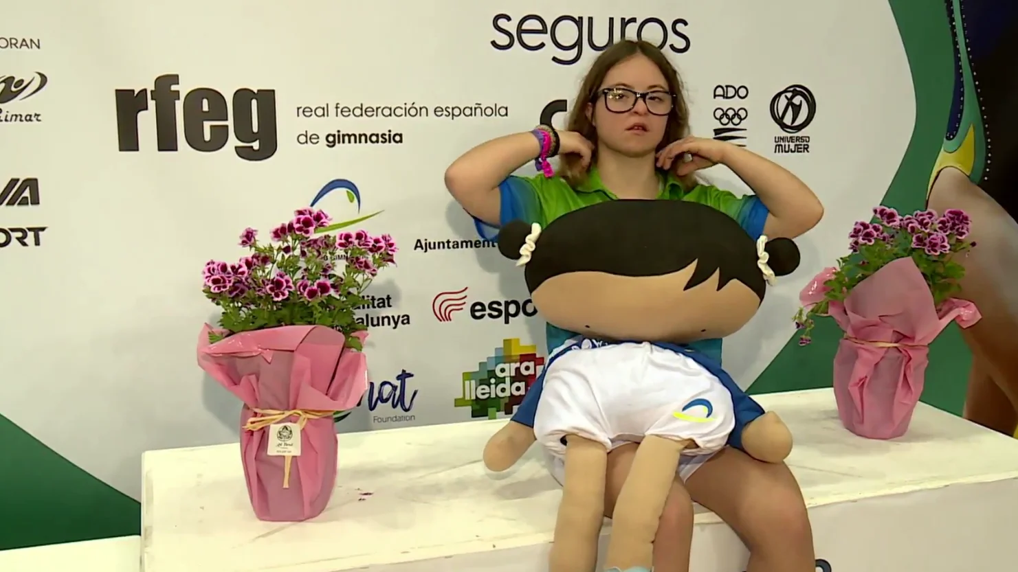 Primera gimnasta con Síndrome de Down en competir en un torneo Primera gimnasta con Síndrome de Down en competir en un torneo
