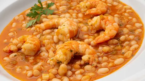Receta de alubias blancas con langostinos, de Karlos Arguiñano Receta de alubias blancas con langostinos, de Karlos Arguiñano