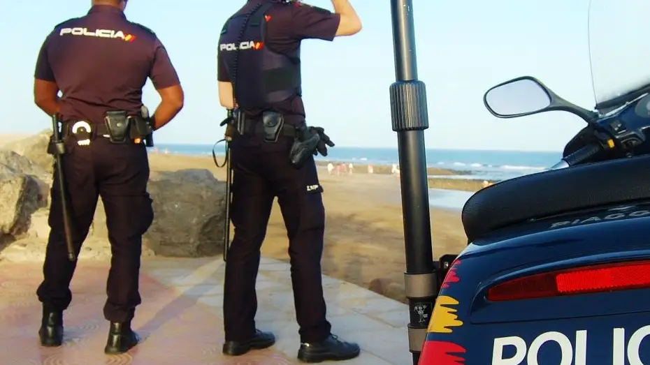 Polic&iacute;a Nacional