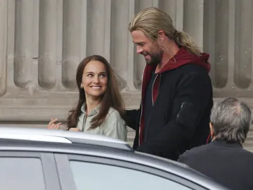 Natalie Portman y Chris Hemsworth Natalie Portman y Chris Hemsworth
