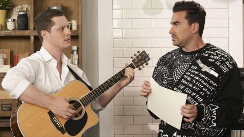 Patrick y David en 'Schitt's Creek'