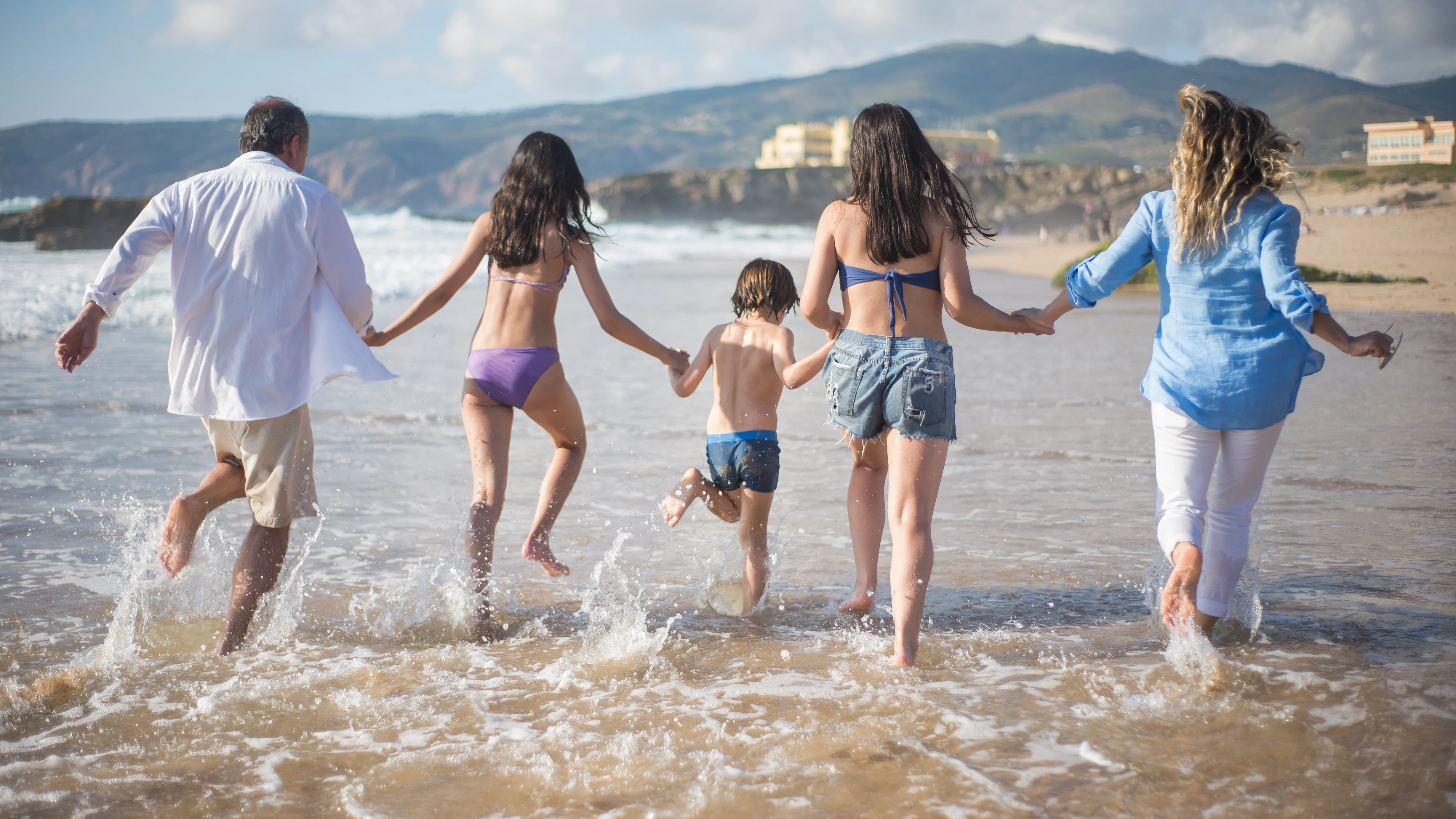 Familia en la playa