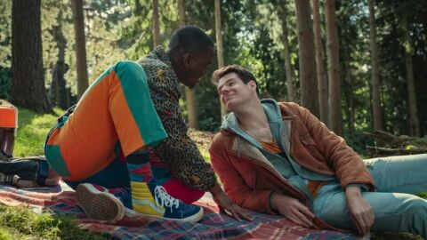 Eric y Adam en 'Sex Education'