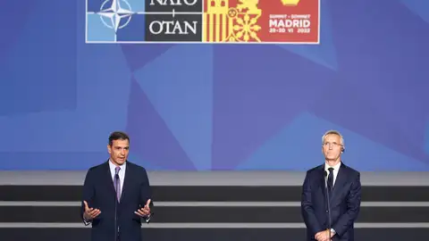 Sánchez y Stoltenberg durante su declaración en la previa de la Cumbre de la OTAN Sánchez y Stoltenberg durante su declaración en la previa de la Cumbre de la OTAN