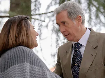 Fausto toma las riendas y promete ayudar a Carmen: “He venido para sacarte de este infierno y acabar con Uriarte” Fausto toma las riendas y promete ayudar a Carmen: “He venido para sacarte de este infierno y acabar con Uriarte”