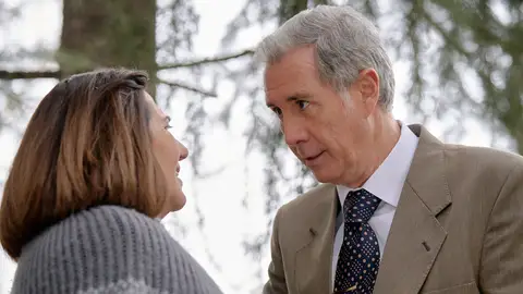 Fausto toma las riendas y promete ayudar a Carmen: “He venido para sacarte de este infierno y acabar con Uriarte” Fausto toma las riendas y promete ayudar a Carmen: “He venido para sacarte de este infierno y acabar con Uriarte”