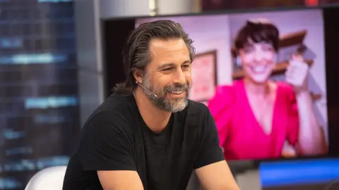 Hugo Silva habla en 'El Hormiguero 3.0' sobre la crisis de los 40: "Te miras al espejo y dices: ¿Ese quién es?" Hugo Silva habla en 'El Hormiguero 3.0' sobre la crisis de los 40: "Te miras al espejo y dices: ¿Ese quién es?"