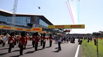 Imagen de la recta principal del circuito de Silverstone Imagen de la recta principal del circuito de Silverstone