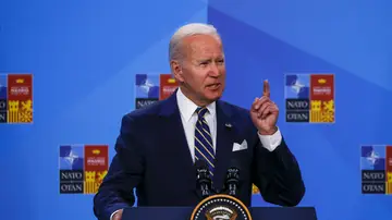 Joe Biden en el cierre de la cumbre de la OTAN: "Si atacan a uno, nos estarán atacando a todos" Joe Biden en el cierre de la cumbre de la OTAN: "Si atacan a uno, nos estarán atacando a todos"