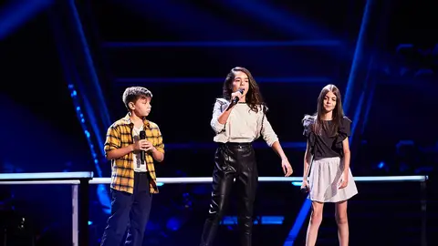 Lena, Guillermo y Venecia demuestran su complicidad cantando ‘In my blood’ en ‘La Voz Kids’ Lena, Guillermo y Venecia demuestran su complicidad cantando ‘In my blood’ en ‘La Voz Kids’