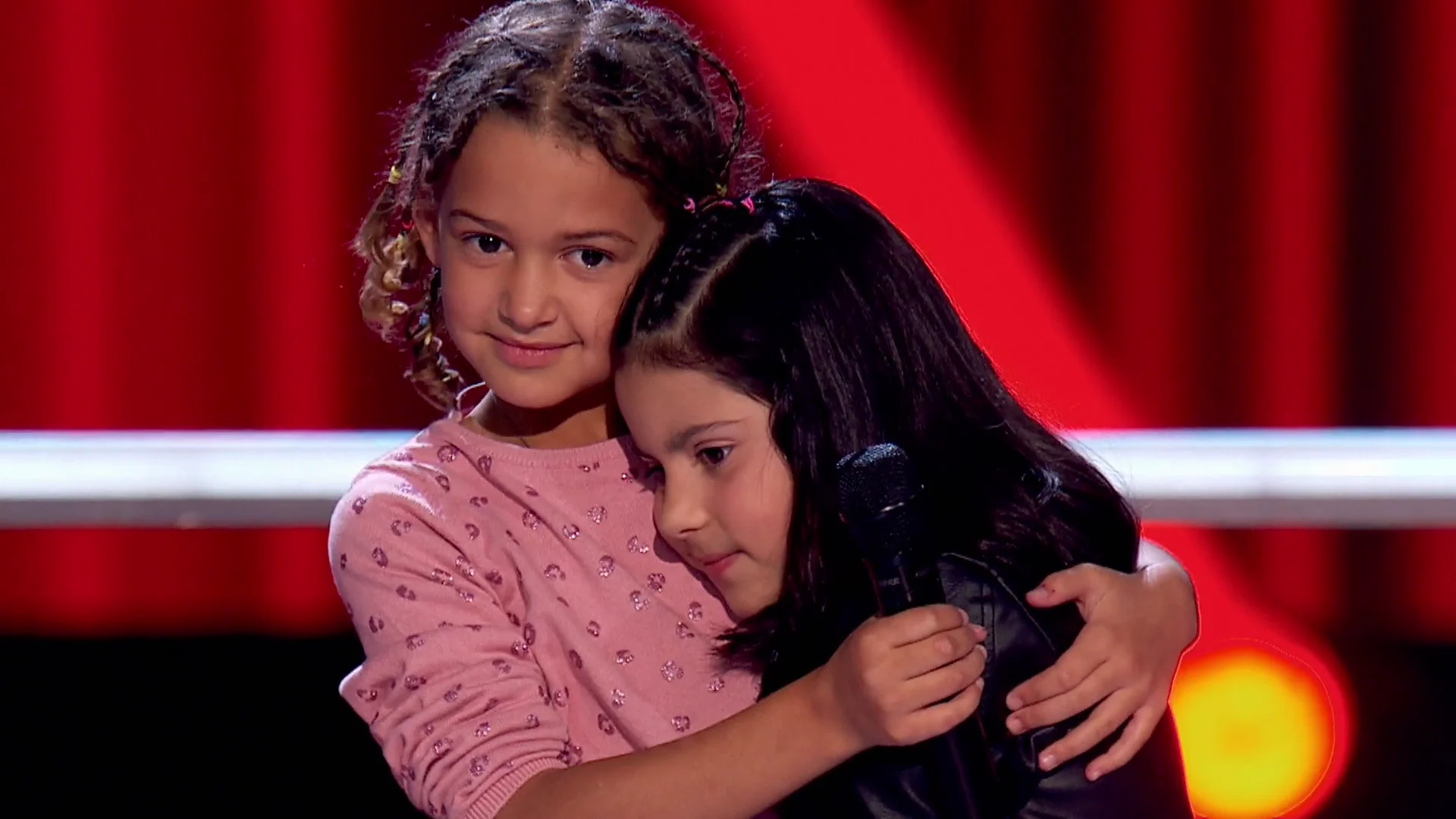 La amistad por encima de la rivalidad: la ternura de las talents emocionan a los coaches con “lo mejor de ‘La Voz Kids’” La amistad por encima de la rivalidad: la ternura de las talents emocionan a los coaches con “lo mejor de ‘La Voz Kids’”