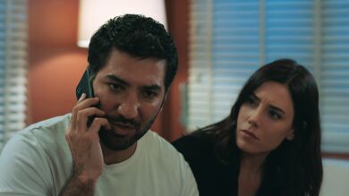 Aras descubre que otra persona se salvó en el incendio en el que murieron sus padres: ¿Quién será? 