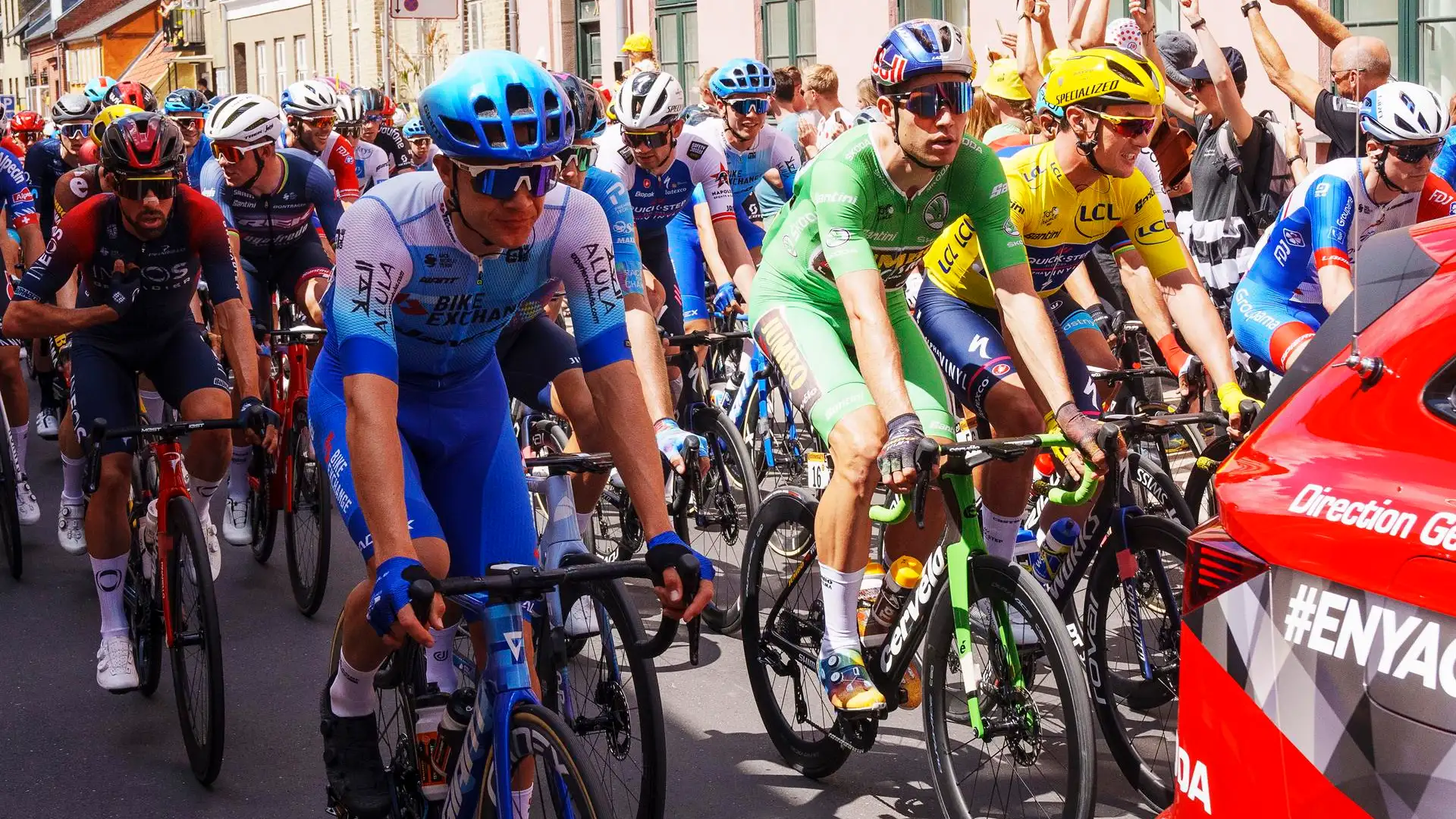 Salida de etapa en el Tour de Francia