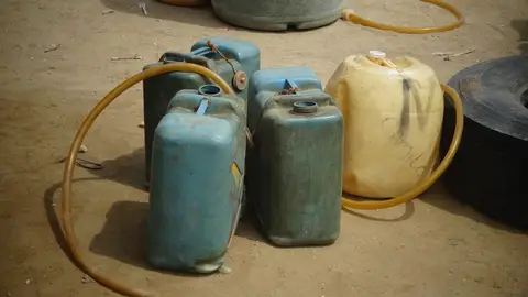 Bidones de gasolina Bidones de gasolina