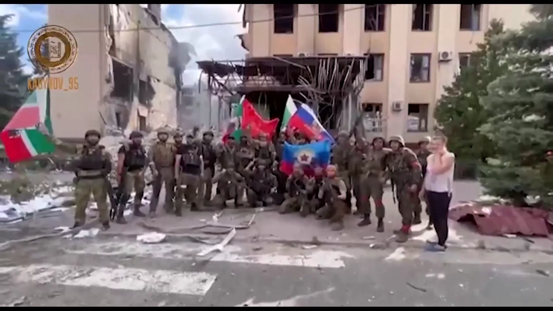 El ejército de Putin celebra su victoria en Lugansk