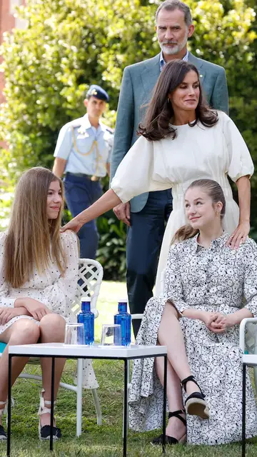 La reina Letizia, cómplice con la princesa Leonor y la infanta Sofía La reina Letizia, cómplice con la princesa Leonor y la infanta Sofía