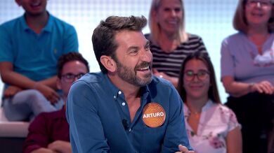El piropo de Arturo Valls a Roberto Leal “desde la experiencia” como presentador 