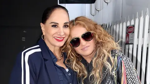 Paulina Rubio y su madre, la actriz Susana Dosamantes Paulina Rubio y su madre, la actriz Susana Dosamantes