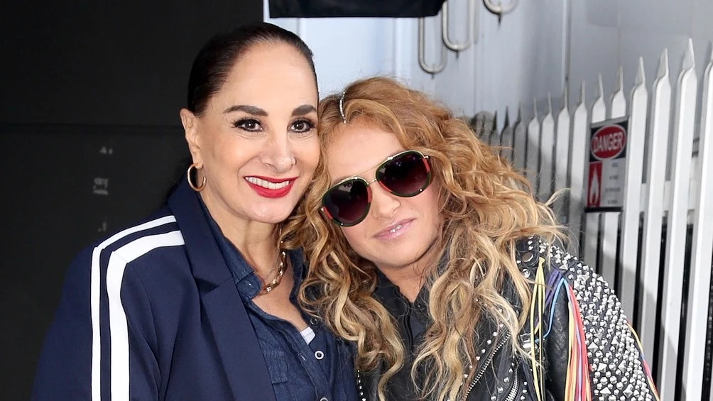 Paulina Rubio y su madre, la actriz Susana Dosamantes
