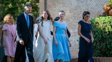 La familia real en su llegada a la entrega de Premios Fundación Princesa de Girona 