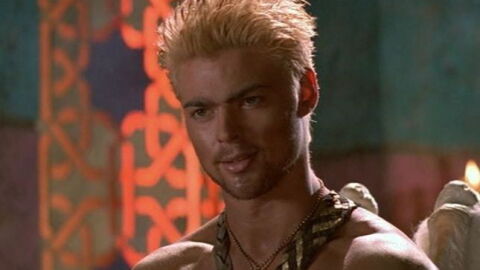 Karl Urban como César en 'Xena, la princesa guerrera'