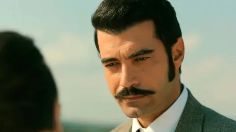 Demir amenaza a Ümit: "Si no te alejas de nosotros, no tendré paciencia contigo" Demir amenaza a Ümit: "Si no te alejas de nosotros, no tendré paciencia contigo"