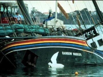 Atentado contra el barco de Greenpeace 'Rainbow Warrior'