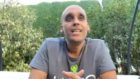 El médico Jesús Candel, alias 'Spiriman': "De vuelta a la quimio, a recibir más mierda si cabe" El médico Jesús Candel, alias 'Spiriman': "De vuelta a la quimio, a recibir más mierda si cabe"