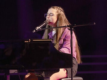 Aroa Salaño asombra a todos con su versión a piano de ‘Stone Cold’ en los Asaltos 