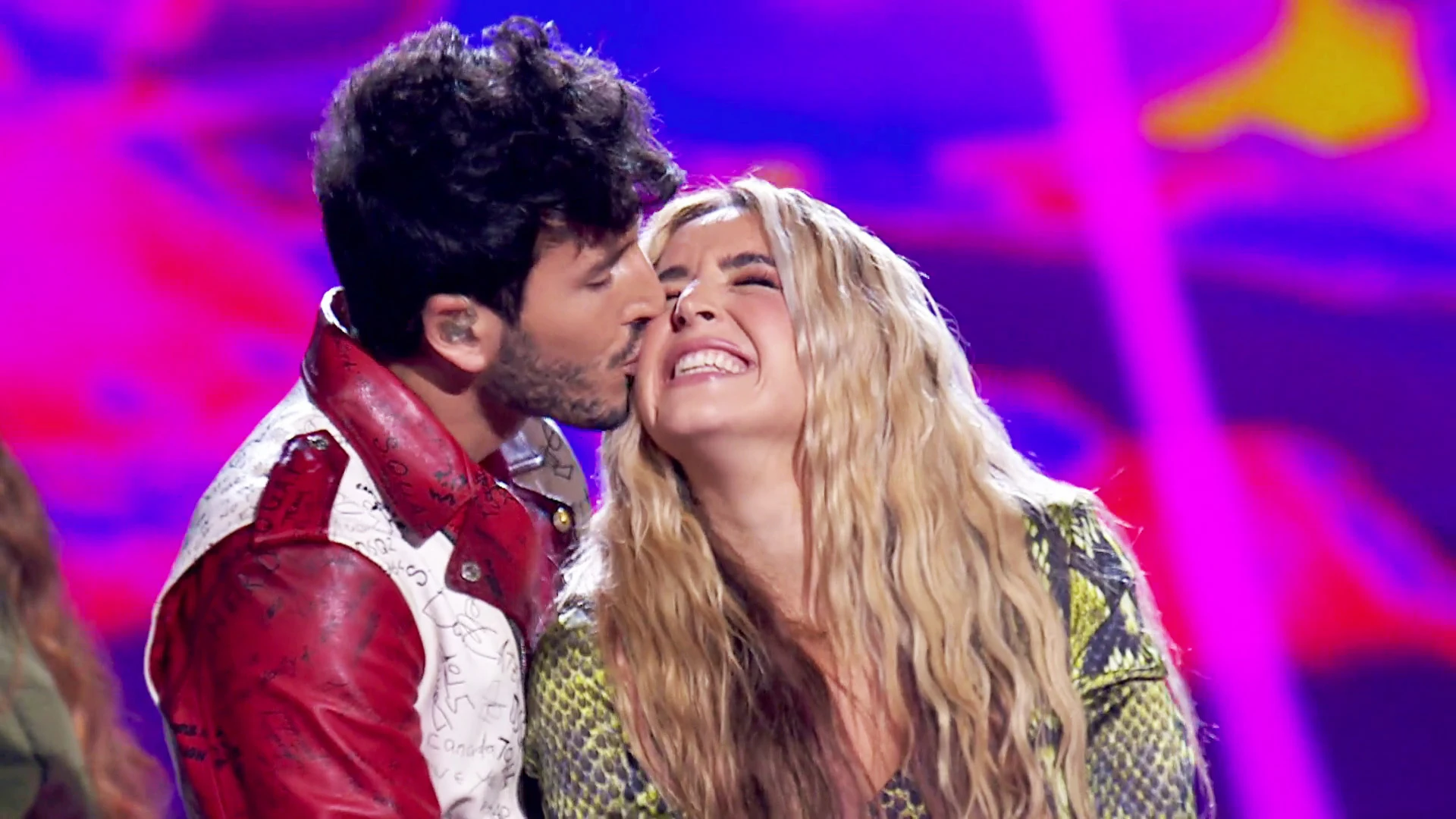 Sebastián Yatra y Lola Índigo, mucho baile y complicidad al ritmo de ‘Chica ideal’ en ‘La Voz Kids’ 