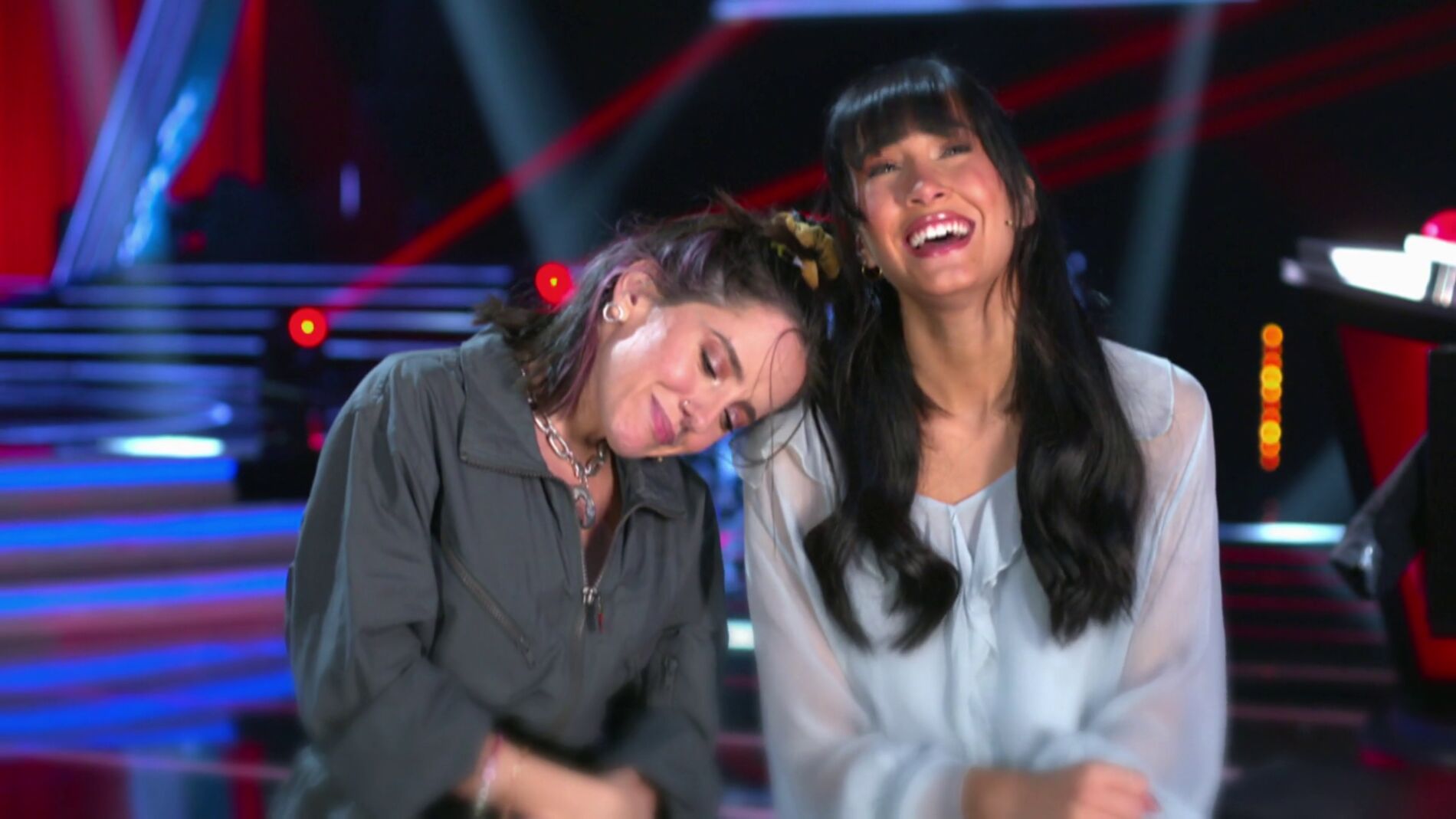 Evaluna Y Aitana Demuestran Su Buena Complicidad En ‘La Voz Kids ...