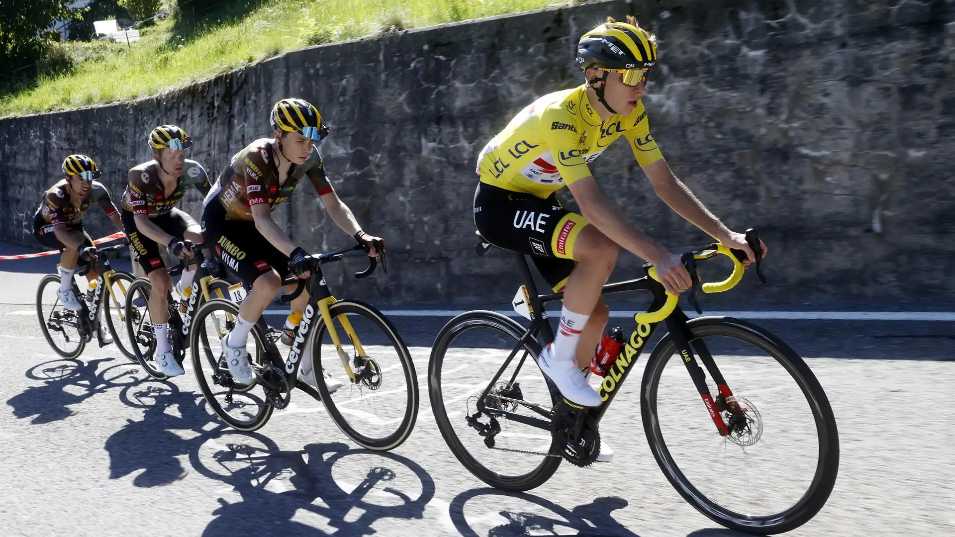 Tadej Pogacar, líder del Tour de Francia, en la novena etapa Tadej Pogacar, líder del Tour de Francia, en la novena etapa
