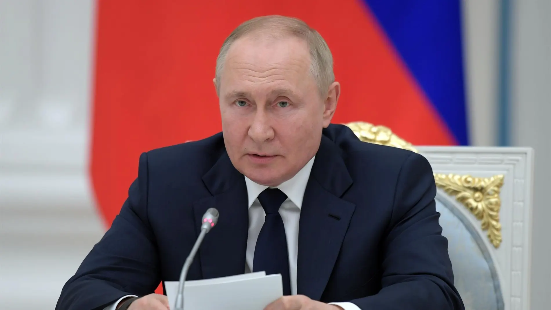 Putin permite a todos los ucranianos solicitar por la vía rápida la ciudadanía rusa