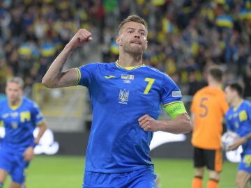 El capitán de la selección ucraniana durante un partido